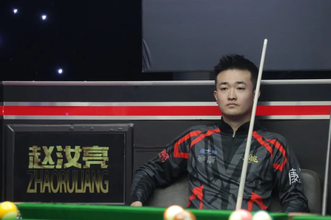 于比利亚雷 于比利亚雷