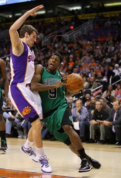 端以侧翼协 端以侧翼协