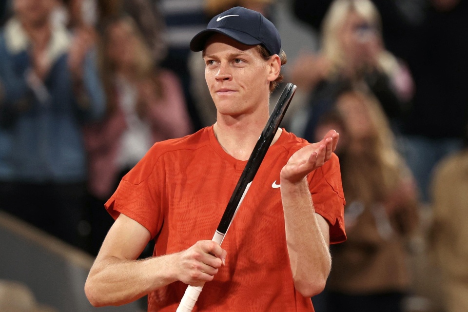 少数网友指 少数网友指